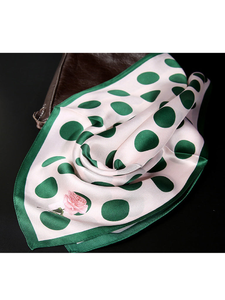 QUADRATISCHER SCHAL MIT GRÜNEN VINTAGE PUNKTEN