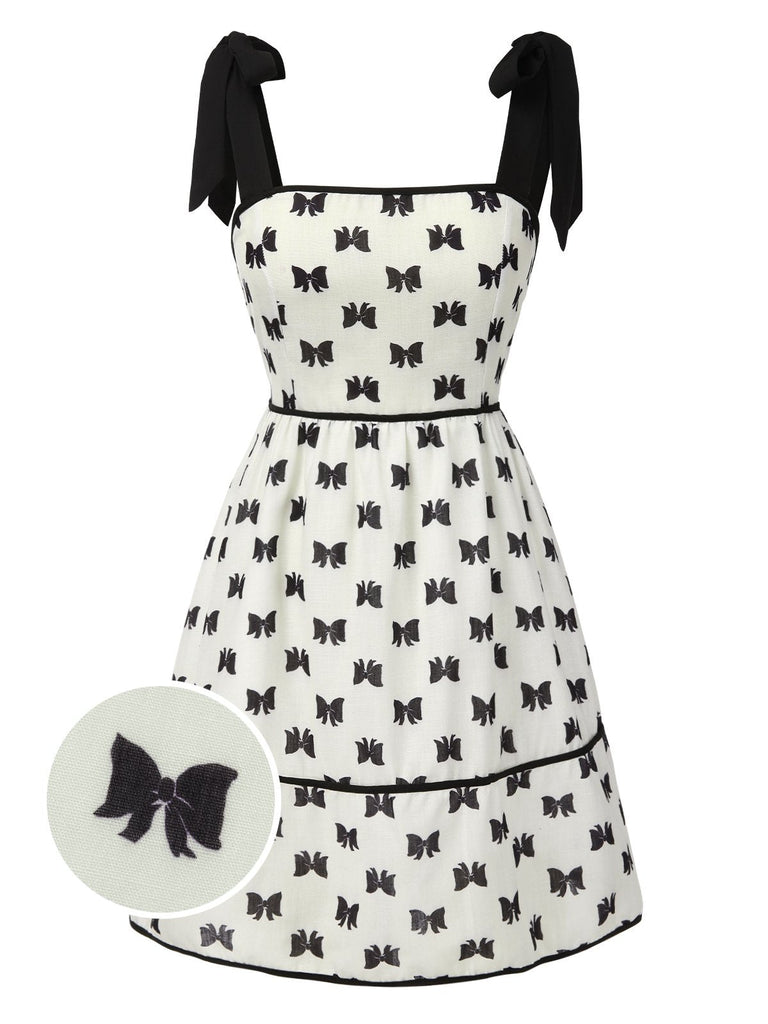 Cremeweiß 1950er Bogen Krawatte Träger Gesmokt Kleid