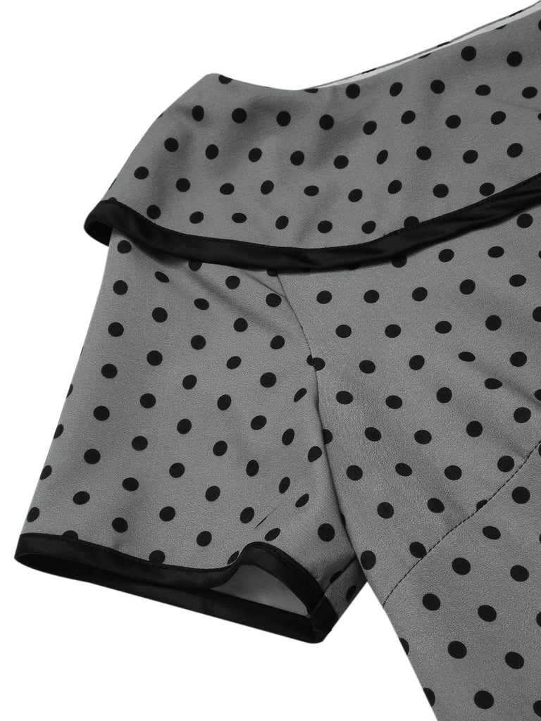 Grau 1960er Bootskragen Tupfen Bleistift Kleid
