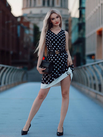 Schwarz 1960er Polka Dots V-Ausschnitt Kleid