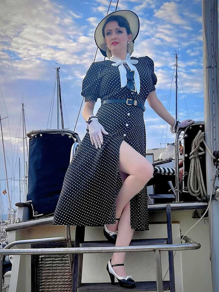 Schwarz 1940er Tupfen Krawattenhals Kleid