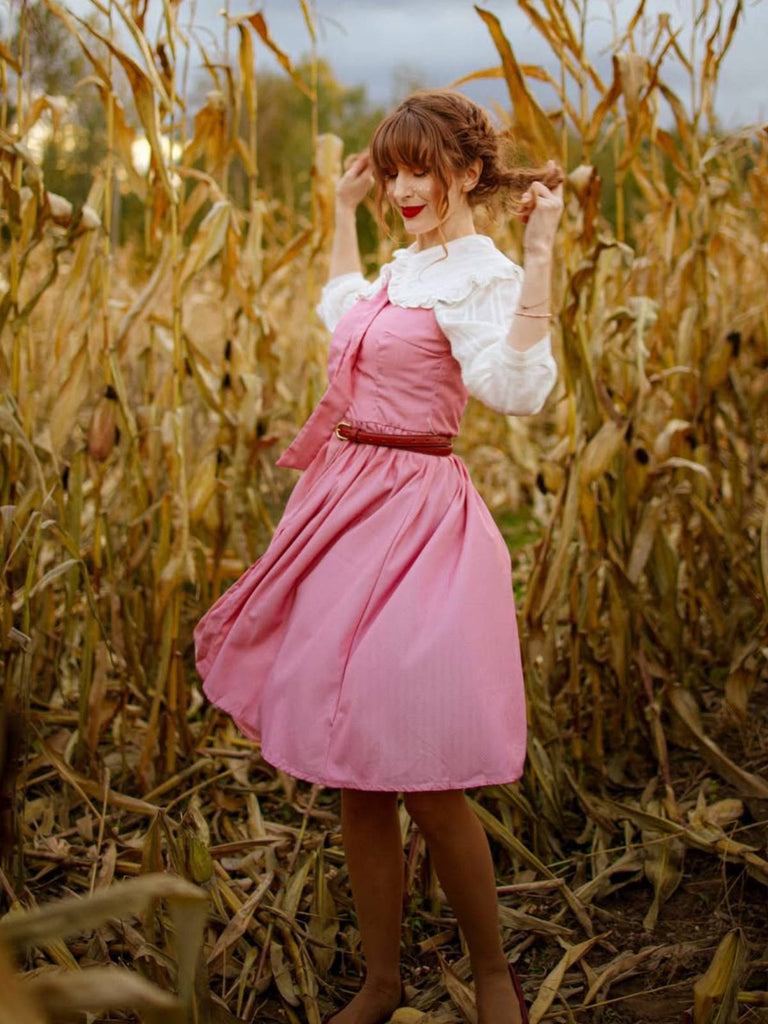 Rosa 1950er Nadelstreifen Krawattenkragen Kleid