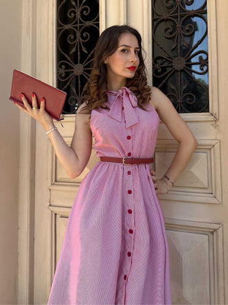 Rosa 1950er Nadelstreifen Krawattenkragen Kleid