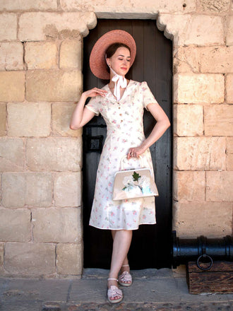 Beige 1940er Puffärmel Revers Blumen Kleid