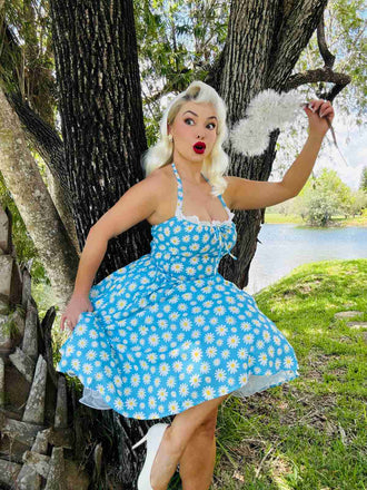 Blau 1950er Halter Spitze Gänseblümchen Kleid