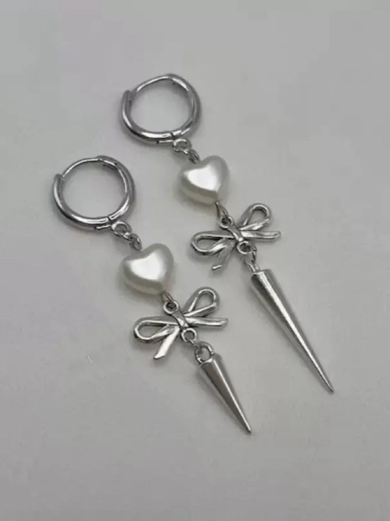 Silber Herz Asymmetrisch Bogen Drop Gothic Ohrringe