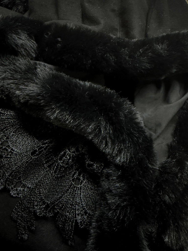 [Vorverkauf] 1960er Schwarz Katze Spitze Plüschbesatz Kapuzenumhang