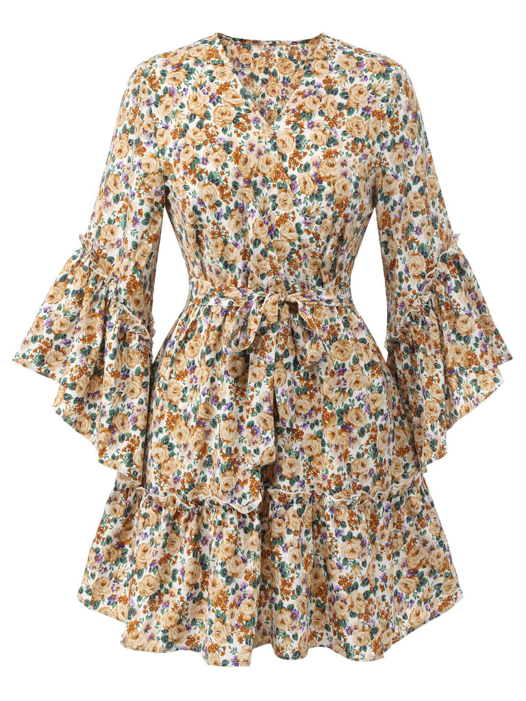 1960er Ausgestelltes Kleid mit langen Ärmeln und Gürtel mit Blumenmuster