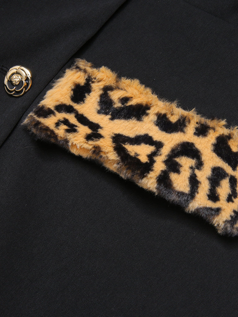 Schwarzer 1950er Leopard Revers-Taschenmantel