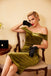 WEINROT SCHULTERFREI PENCIL KLEID