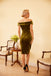 WEINROT SCHULTERFREI PENCIL KLEID