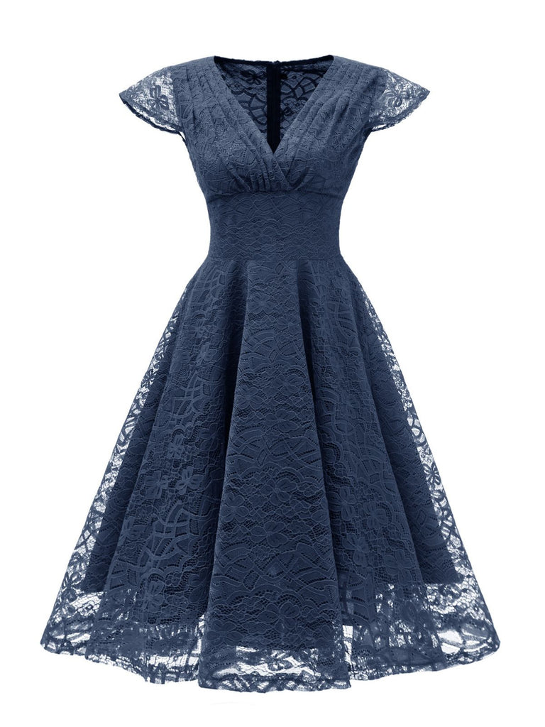 1950s Solides Kleid mit plissiertem V-Ausschnitt aus Spitze